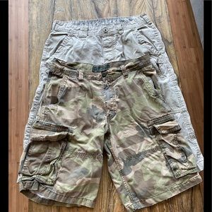 Set of 2 shorts Guess and Old Navy
